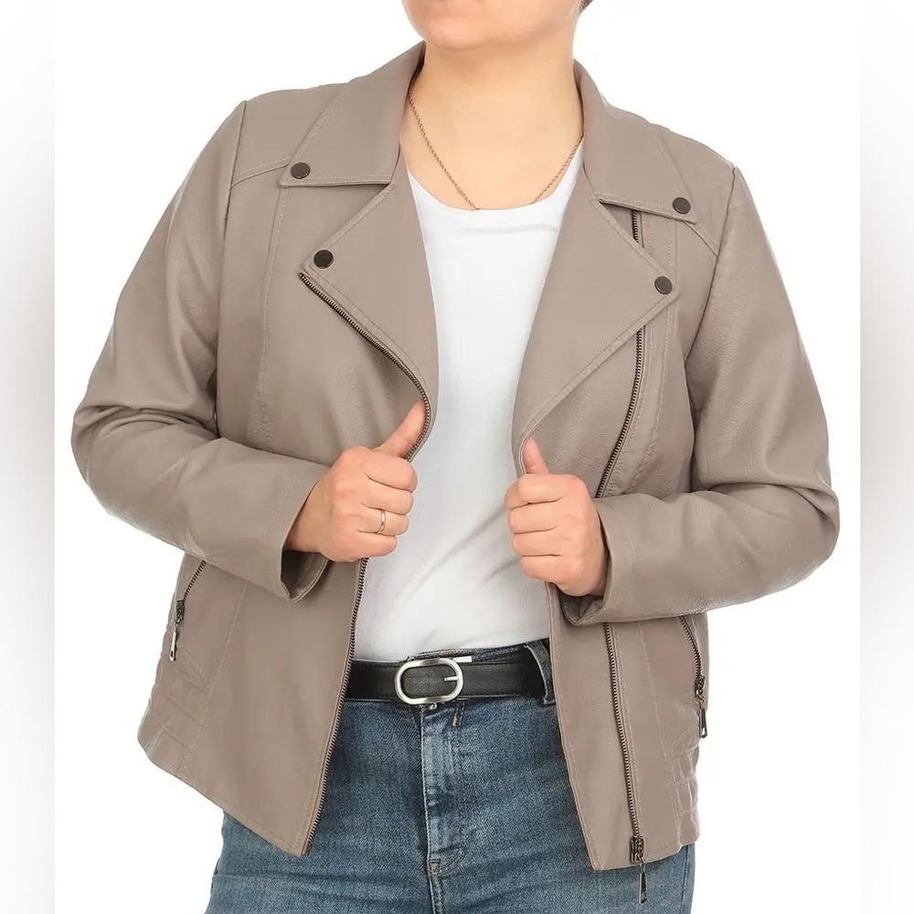 BLANKNYC Women’s Notch Lapels Faux Leather Moto Jacket Plus Size 3X NWT